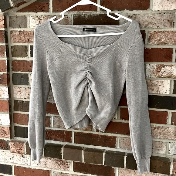 Prettygarden Gray Long Sleeve Crop Length Sweater NWOT - Picture 4 of 7